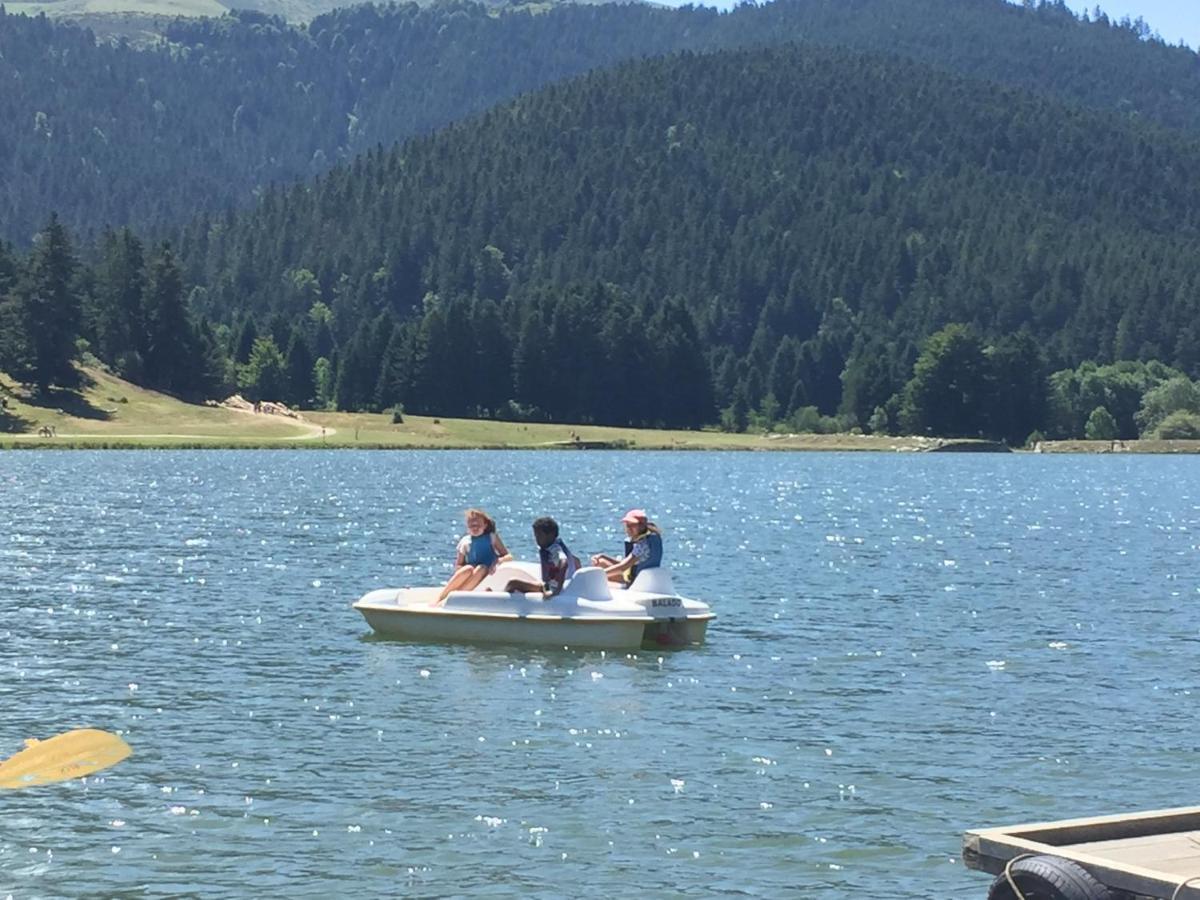 Gite Chaleureux Au Lac De Payolle カンパン エクステリア 写真